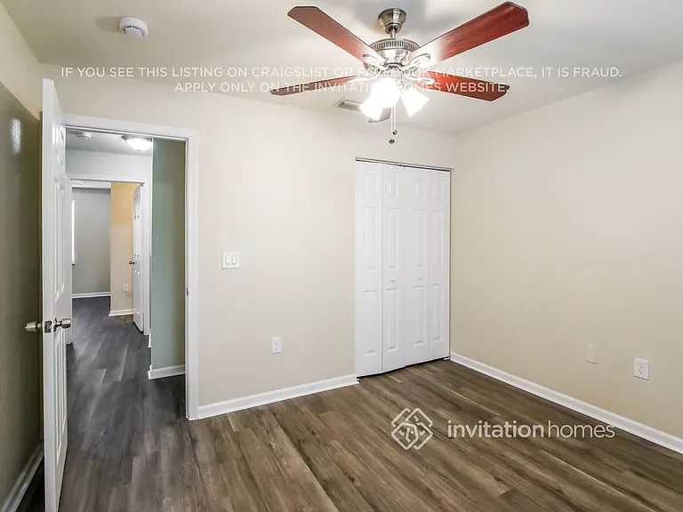 9337 NW 55th St — Photo 14