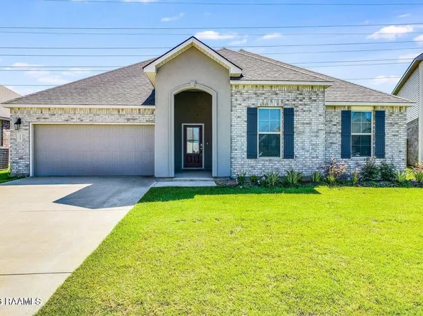 115 Rue Chateau Royal, Youngsville, LA 70592