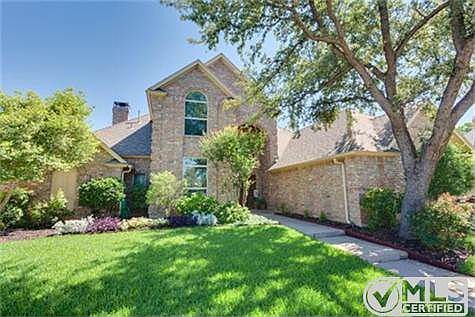 2nd image of 2107 Ballantrae Dr