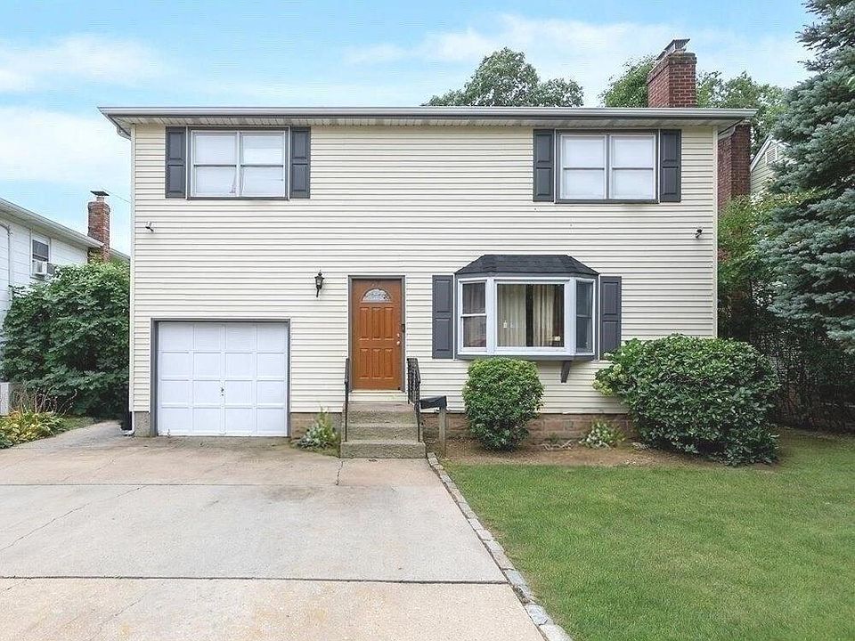 1st image of 542 Christie Street