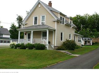6 Whitney St, Presque Isle, ME 04769