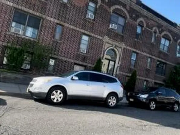 400 Woodcliff Ave, North Bergen, NJ 07047