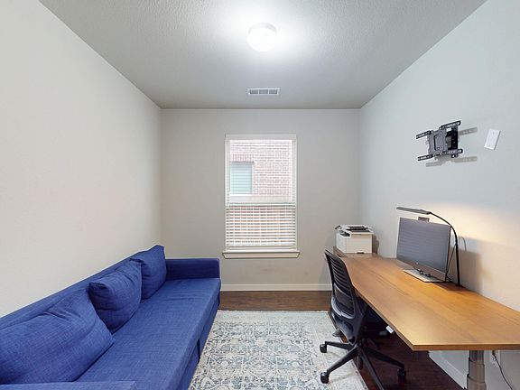 4th image of 1916 Prestige Cove Ct