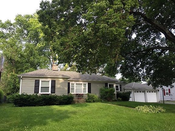 2nd image of 627 N Lincoln Ave