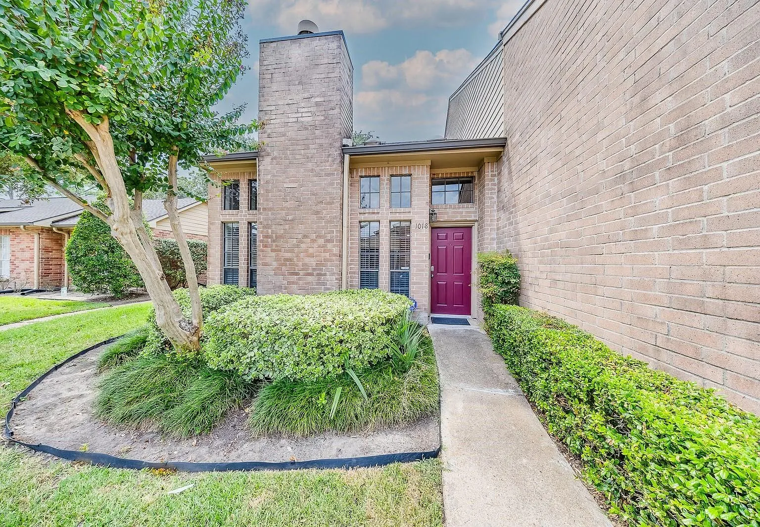 2 bed, 2.0 bath, 1252 sqft, $2,600 — Photo 4