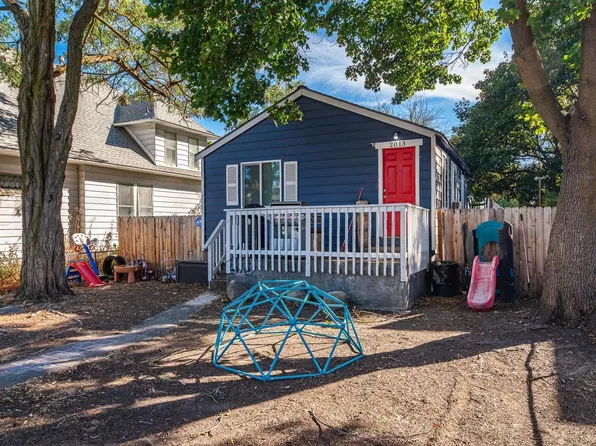 2013 W Boone Ave, Spokane, WA 99201