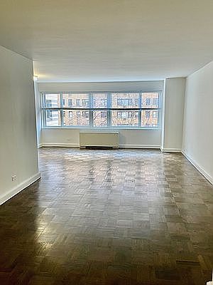 1st image of 215 E 68th St APT 4I