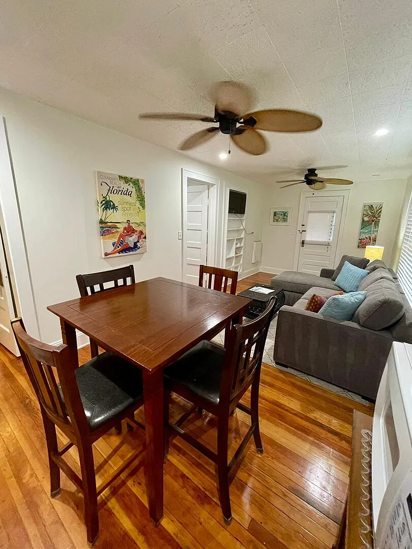 Little Bungalow — Photo 3