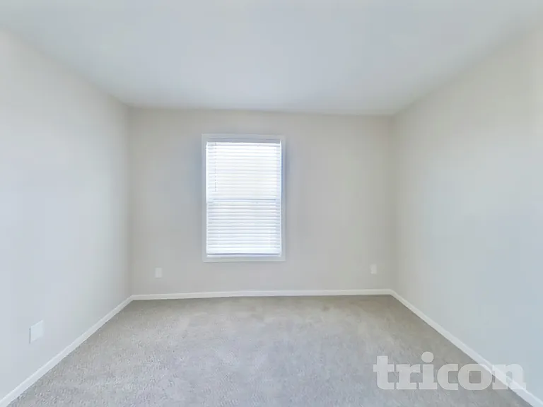 10875 Grace Dr — Photo 10
