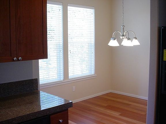 4th image of 5661 NE Orenco Gardens Dr