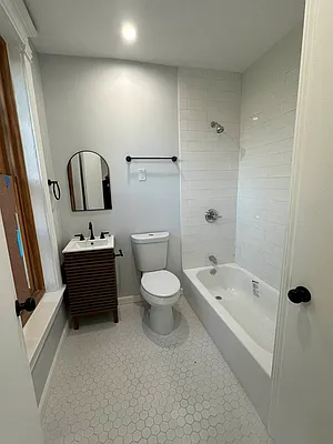 Rented by R New York | media 21