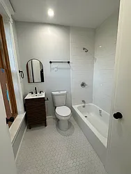 Rented by R New York