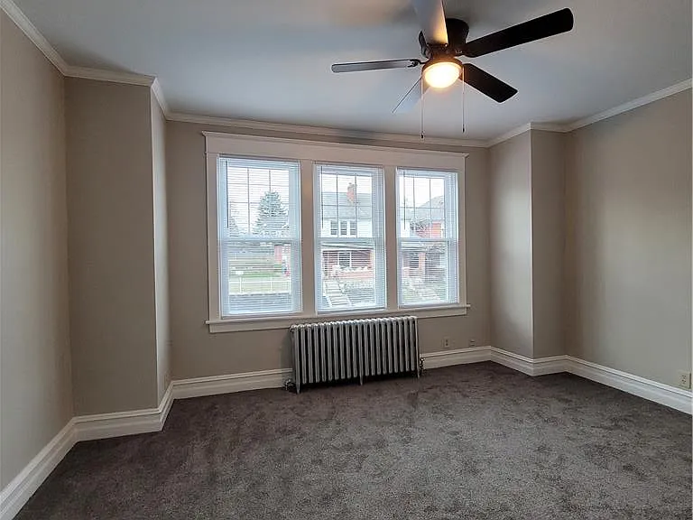 73 W Greenwich St — Photo 20