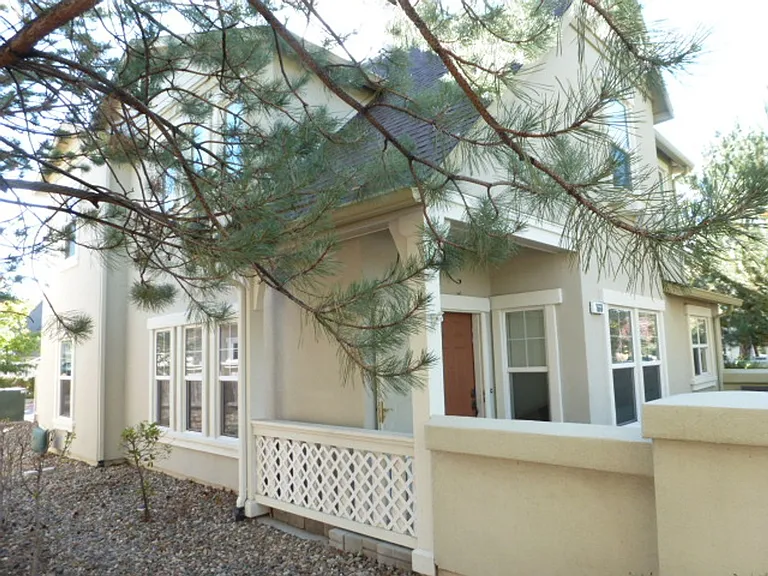 1668 Spicewood Cir — Photo 2