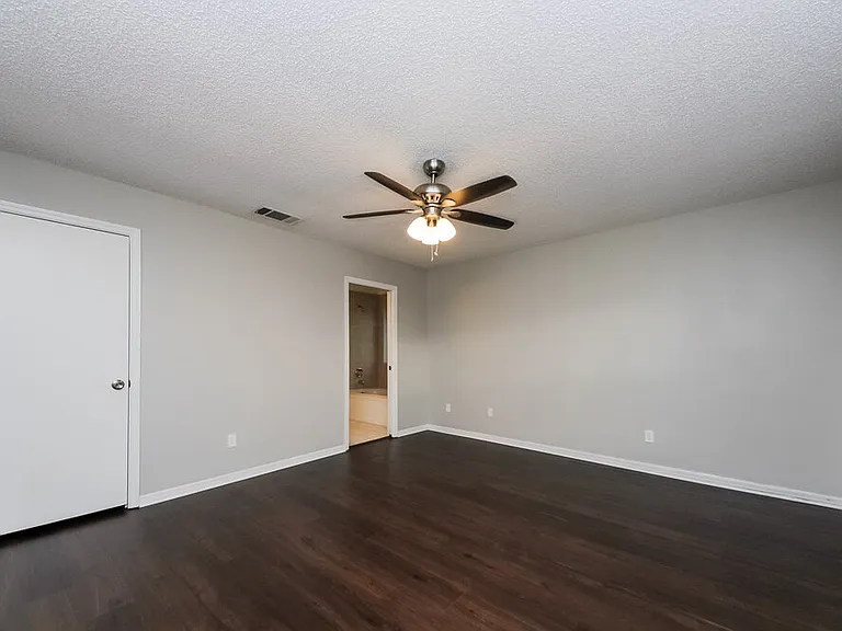 12618 Oldcastle Dr — Photo 9