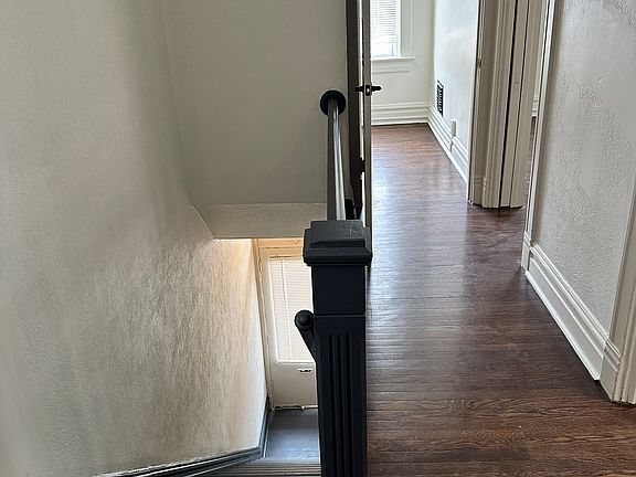 4th image of 3148 Miami St #2F