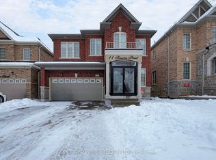 11 Sinatra St, Brampton, ON L6R4B3