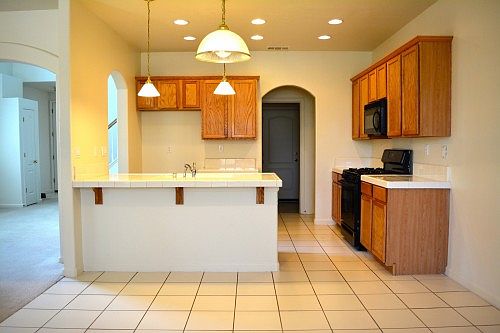 4th image of 3013 Scarlet Oak Dr