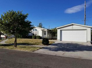 402 Garden Oaks Cir, Chubbuck, ID 83202