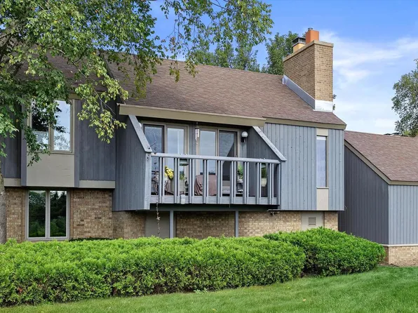 1 Deepwood COURT #C-1, Wind Point, WI 53402