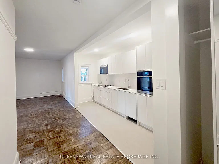 110 Wellesley St E #508 — Photo 6