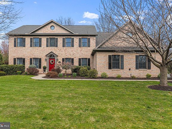 4th image of 511 Brookview Dr