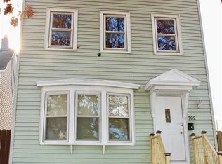 702 3rd St, Albany, NY 12206