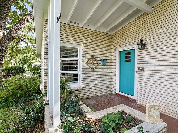 4th image of 1909 10th St