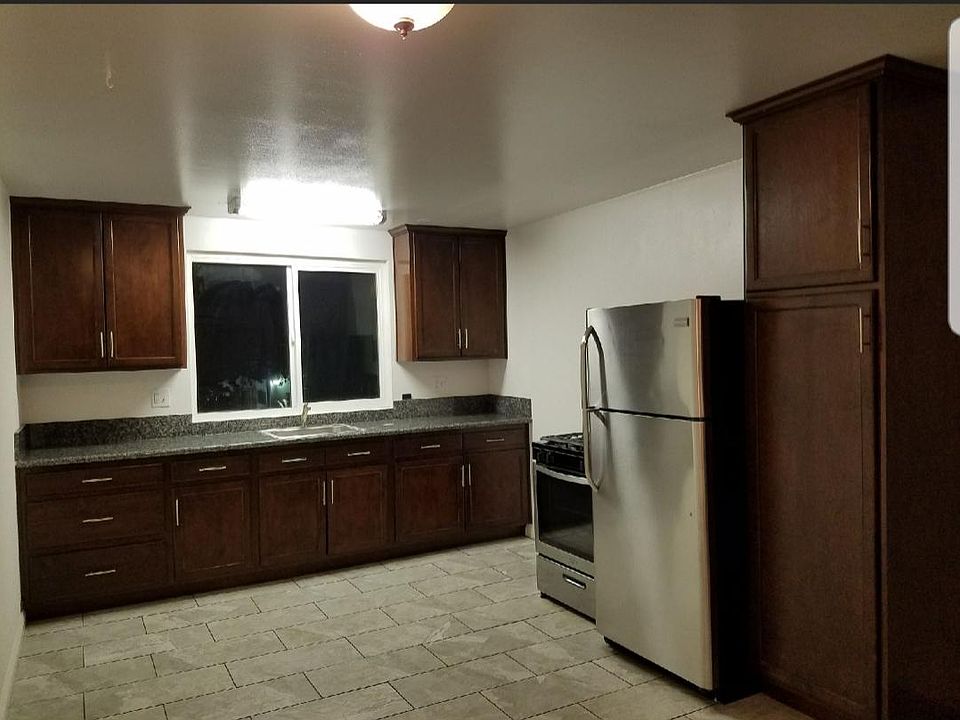1st image of 1424 Amapola Ave #1