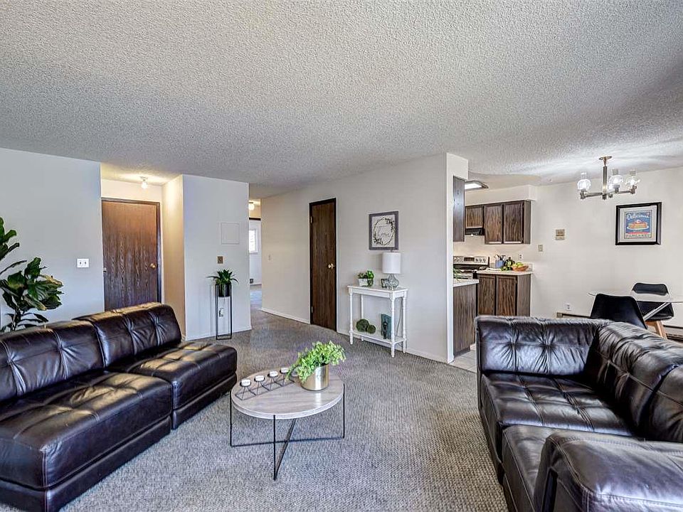 1st image of 3121 W Hood Ave APT D202