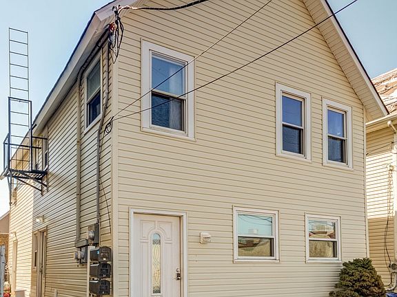 2nd image of 4 South St APT 1