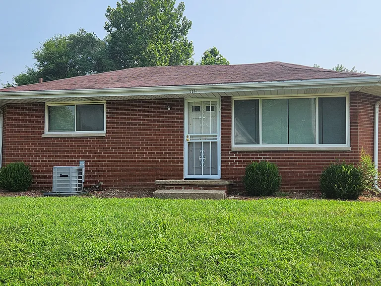 710 N Swords Ave #706 — Photo 1