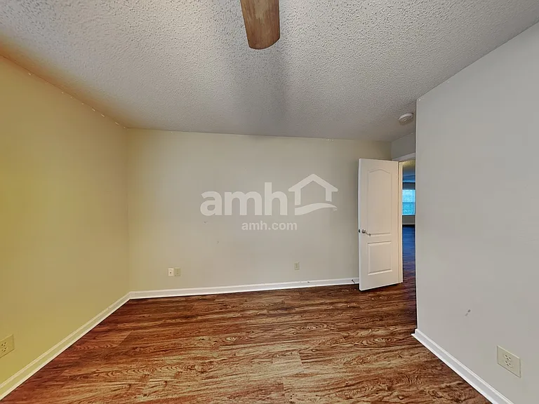 5631 Hammermill Dr — Photo 23
