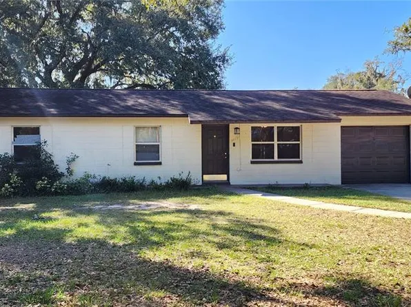 3011 Laurel Ln, Plant City, FL 33566