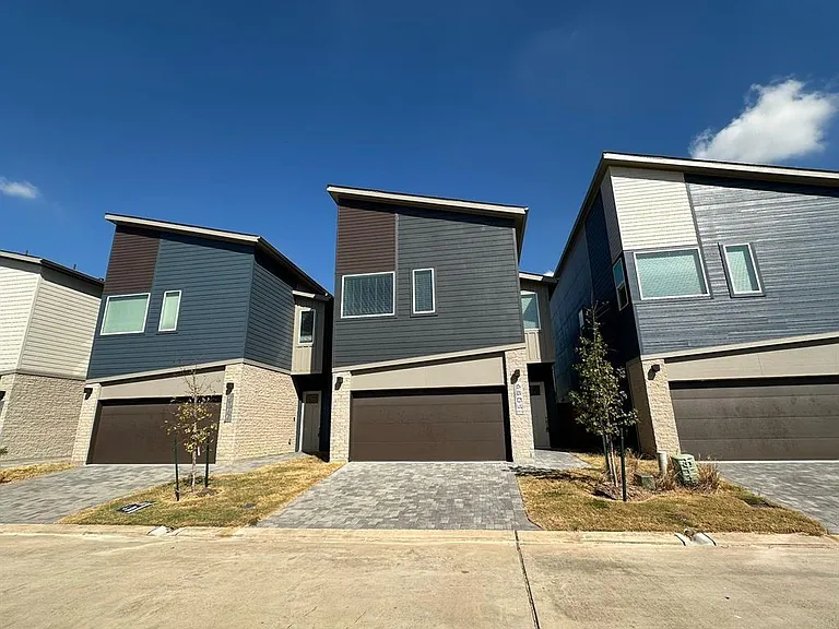 6804 Troya Ln — Photo 29
