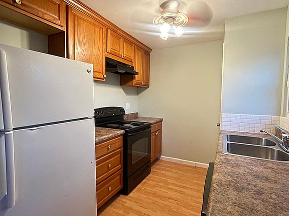 4th image of 6626 Cracklewood Ln APT A