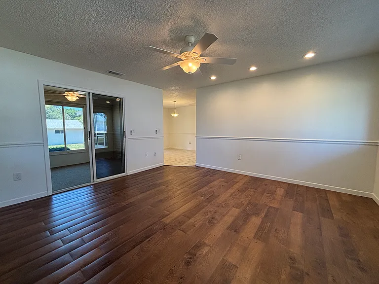 10923 SW 83rd Ct — Photo 6