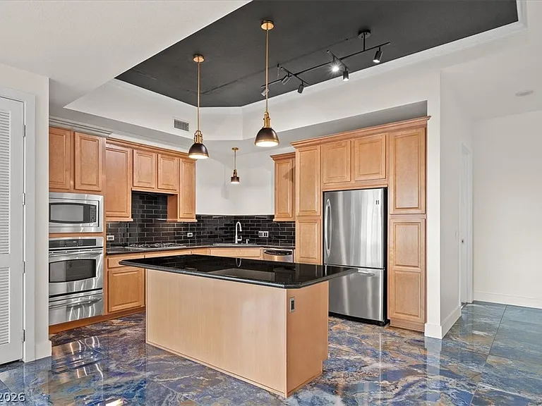 360 E Desert Inn Rd #407 — Photo 15