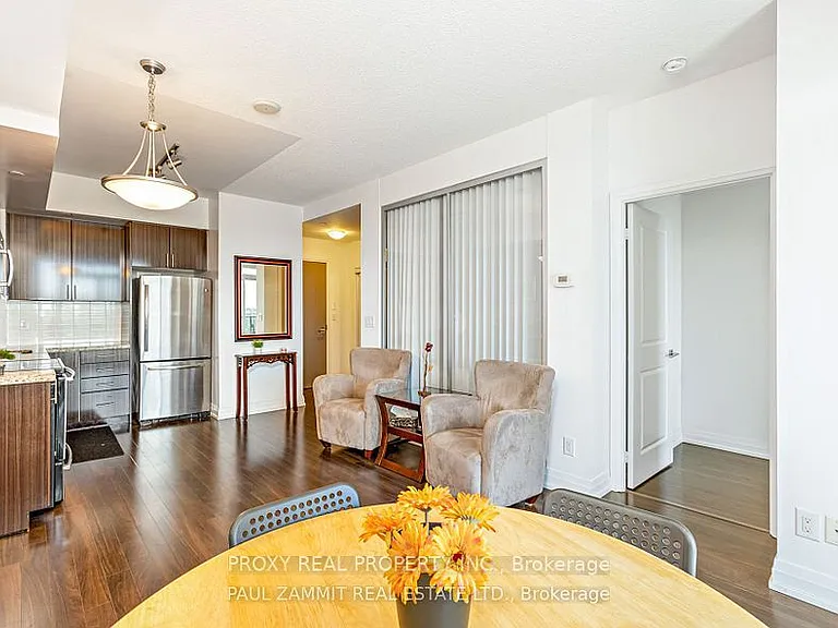 7167 Yonge St #621 — Photo 22