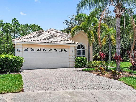 2nd image of 677 SW Andros Cir