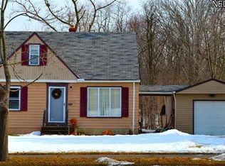 1271 Broadway Ave, Bedford, OH 44146