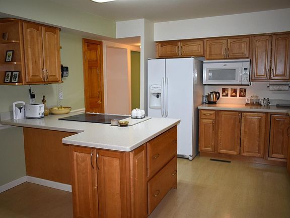5th image of 1846 Pheasant Hills Dr
