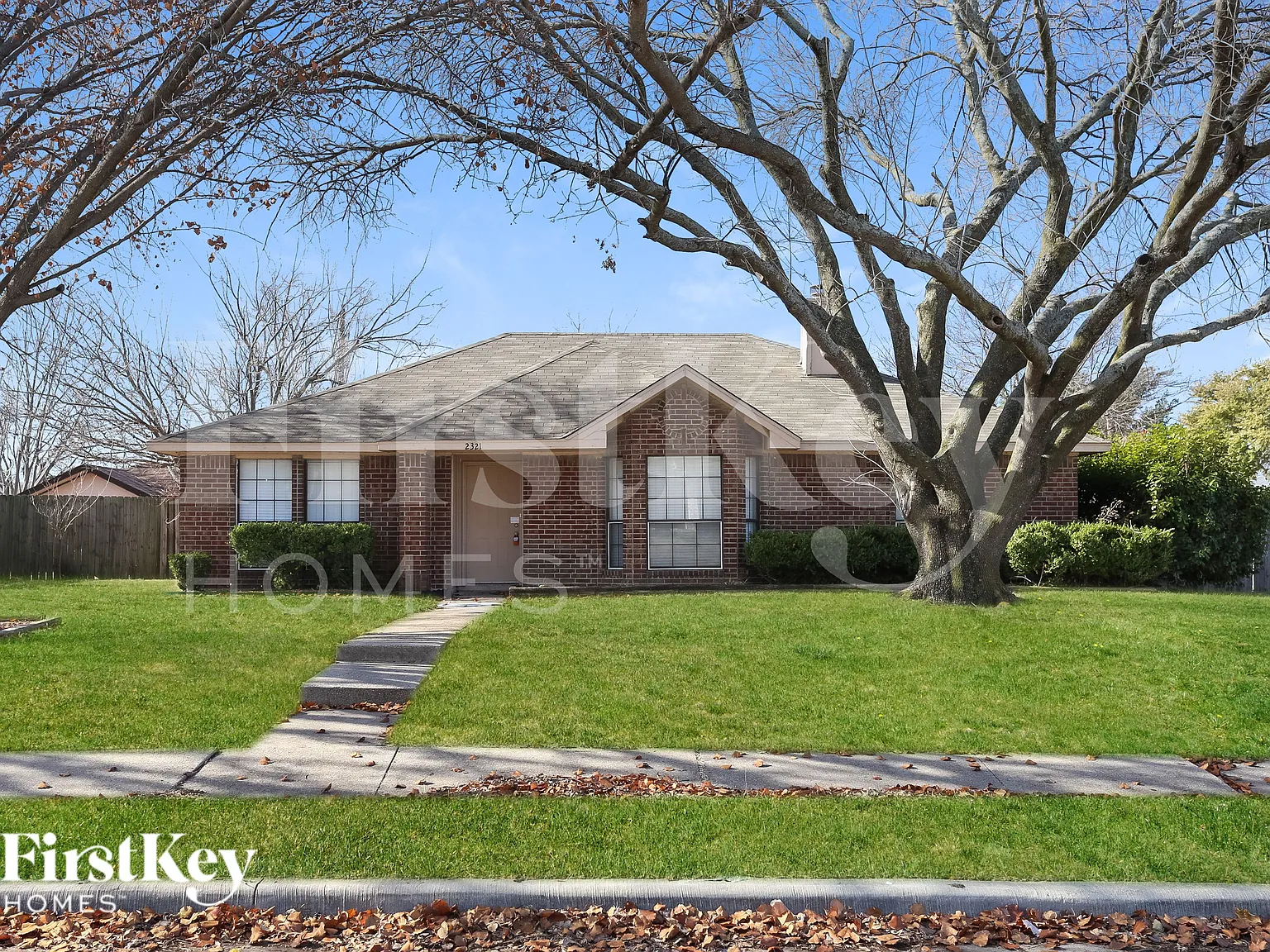 3 bed, 2.0 bath, 1465 sqft, $1,910 — Photo 1