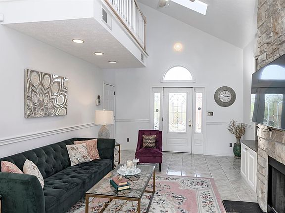4th image of 2560 Tinmouth Vale Ln