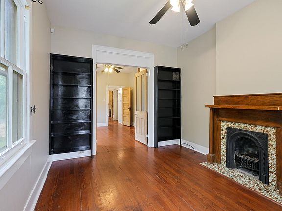 5th image of 1700 Fern St