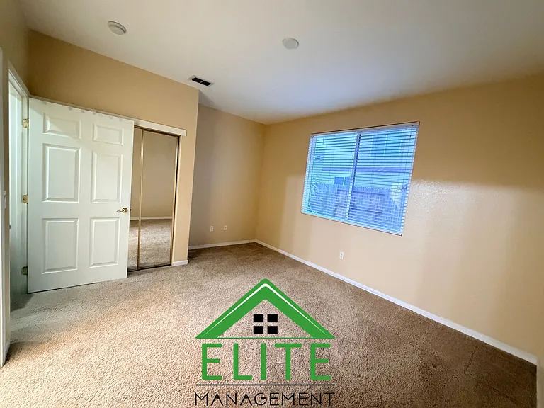 30 Sun Reign Pl — Photo 9
