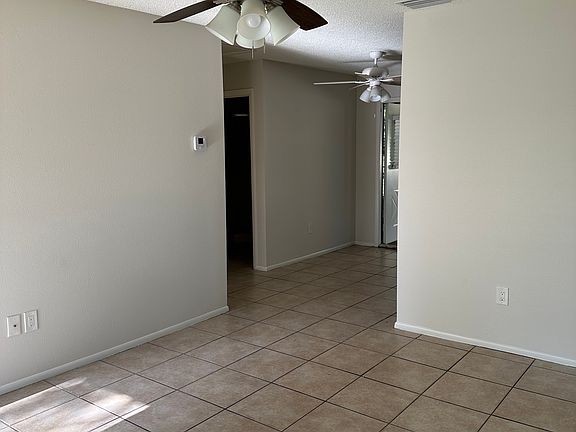 2nd image of 1013 W Peel St #A