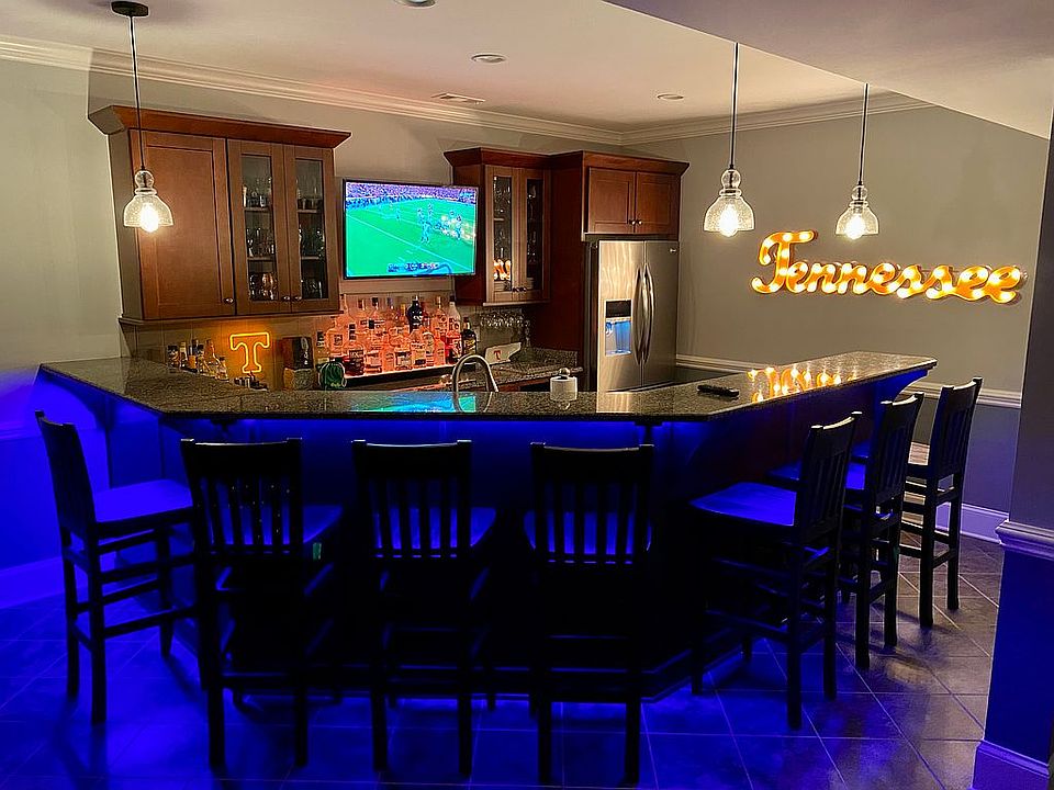 2nd image of 6829 Falls Ridge Ln