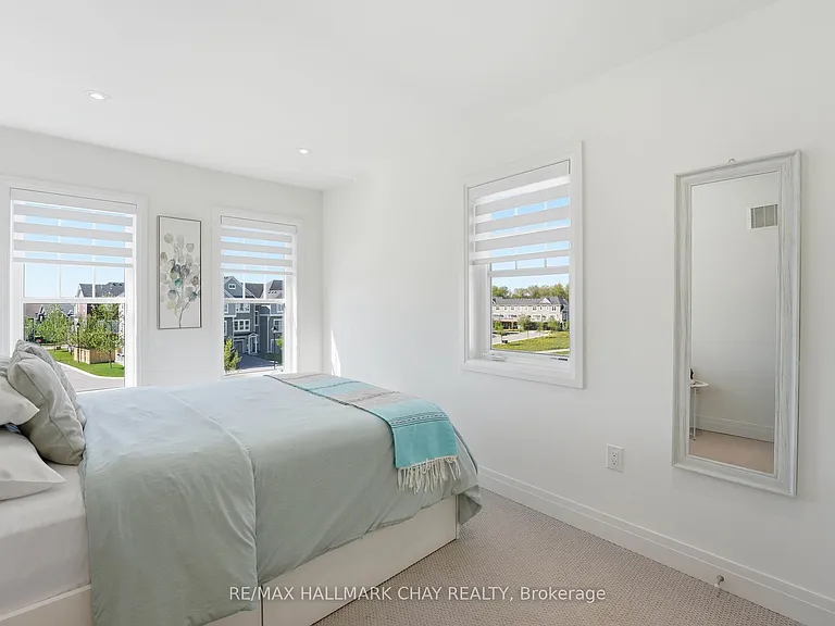 29 Shelburne Ave — Photo 13