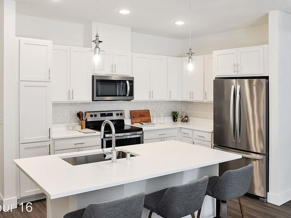 2nd image of 6350 Spur Rd #203C